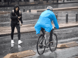 Se define por precipitaciones torrenciales que superan los 70 milímetros por hora, lo que equivale a verter una cantidad masiva de agua en un tiempo récord. SUN / ARCHIVO