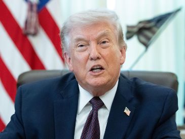 Trump instó a los países de la OTAN y a las naciones asiáticas a actuar con "coraje" y "tomar" el estrecho de Ormuz. EFE/ A. SCHWARTZ