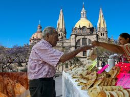Las autoridades distribuyeron estratégicamente los permisos en las inmediaciones de los recintos religiosos más importantes del Centro Histórico. ESPECIAL / EL INFORMADOR