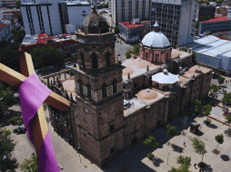 Esta Semana Santa, durante el Jueves Santo, el Centro Histórico de Guadalajara cobra vida con la tradicional visita a los siete templos. EL INFORMADOR / ARCHIVO