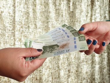 Participar en una tanda no constituye, por sí mismo, una actividad que genere obligaciones fiscales adicionales. ESPECIAL / CANVA