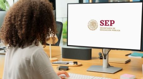 De acuerdo con la institución, estos trámites pueden gestionarse completamente en línea a través del portal oficial, sin necesidad de acudir a oficinas, lo que representa un avance en la simplificación administrativa y la eliminación de intermediarios. ESPECIAL/SEP