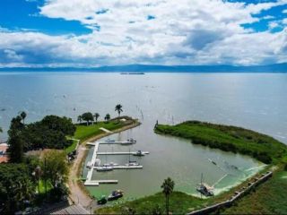 El lago de Chapala aporta alrededor del 60% del agua que consume el Área Metropolitana de Guadalajara. EL INFORMADOR/ARCHIVO