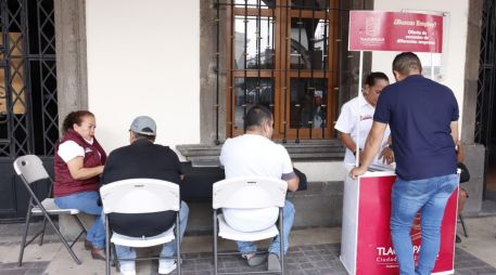 el objetivo principal de las caravanas es acercar las vacantes a las zonas más pobladas y con mayores necesidades del municipio, para que las personas puedan conocer las oportunidades disponibles sin tener que trasladarse grandes distancias. CORTESÍA