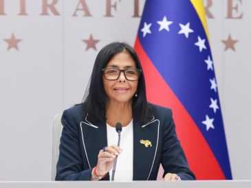 La presidenta encargada de Venezuela, Delcy Rodríguez, habla durante una videoconferencia en el foro FII Priority, en Miami. EFE/Palacio de Miraflores