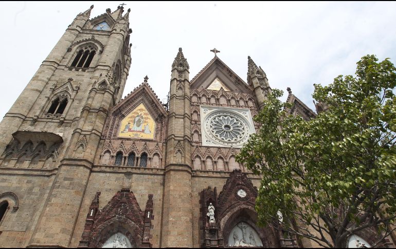 Esta tradición ha pasado a formar parte del turismo religioso, pues los creyentes que acuden a realizar esta actividad, recorren siete iglesias diferentes, que pueden ser dentro de un mismo barrio u otros municipios. Algunos incluso deciden hacer la visita de los monumentos en otros estados. EL INFORMADOR/ARCHIVO