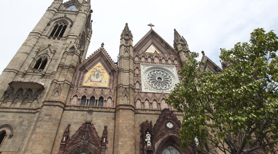 Esta tradición ha pasado a formar parte del turismo religioso, pues los creyentes que acuden a realizar esta actividad, recorren siete iglesias diferentes, que pueden ser dentro de un mismo barrio u otros municipios. Algunos incluso deciden hacer la visita de los monumentos en otros estados. EL INFORMADOR/ARCHIVO