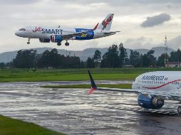 Duro golpe al bolsillo: el incremento del TUA ya se refleja en los costos de los boletos de avión. ESPECIAL/PEXELS