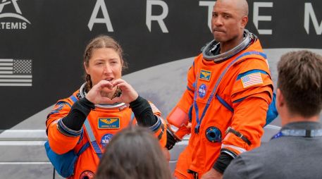 Koch, astronauta de NASA, cuenrta con carrera en ciencia y exploración extrema global y retos. AFP