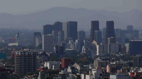 El centro y oriente de la Ciudad de México presentaba la contaminación más alta al amanecer de este jueves. SUN/D. Simón