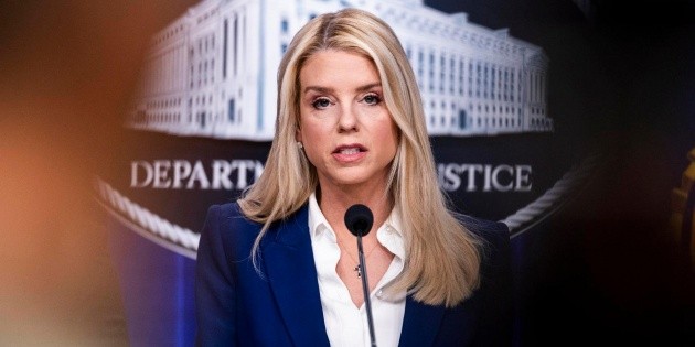 Trump destituye a Pam Bondi, la fiscal general
