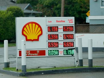 Antes del conflicto, unos 20 millones de barriles diarios —casi el 20% del consumo mundial— transitaban por el Estrecho de Ormuz. EFE/ARCHIVO