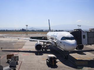 Aunque muchos pasajeros no lo notan, la TUA forma parte importante del costo total del viaje, ya que cubre el uso de instalaciones y servicios aeroportuarios. EL INFORMADOR/ARCHIVO