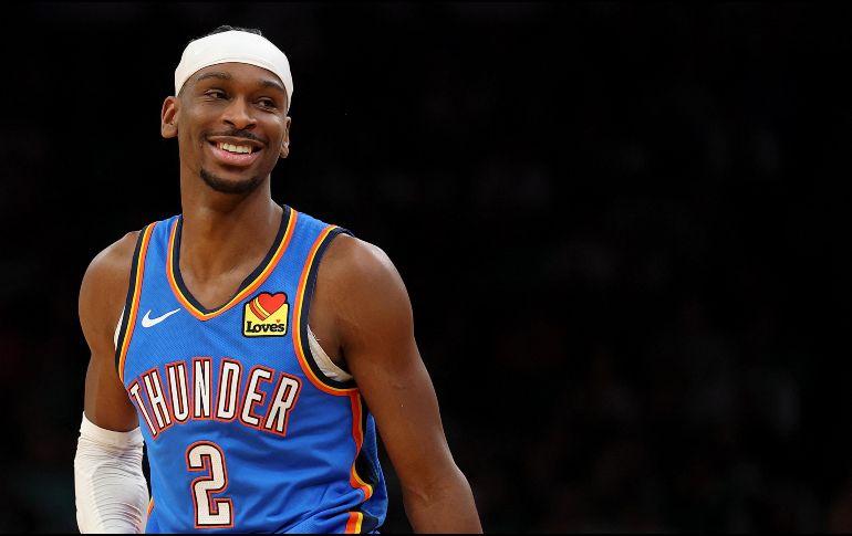 La estrella de los actuales campeones, el Thunder de Oklahoma City y actual MVP de la liga, sigue cargando con un equipo que ha estado incompleto en diversos lapsos durante la campaña. AFP/ ARCHIVO.