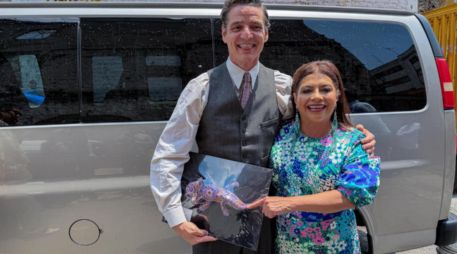 Pedro Pascal recibió un ajolote huichol y peluche de Tláloc como regalo en visita oficial de la jefa de gobierno, Clara Brugada. X/@ClaraBrugadaM