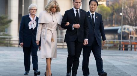 Emmanuel Macron durante una visita oficial en Seúl, Corea del Sur. EFE/J. Heon-Kyun