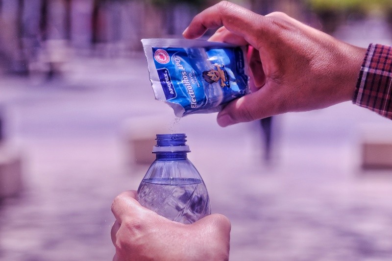&nbsp;Ante la presencia de síntomas de deshidratación, se recomienda el consumo de Vida Suero Oral. ESPECIAL