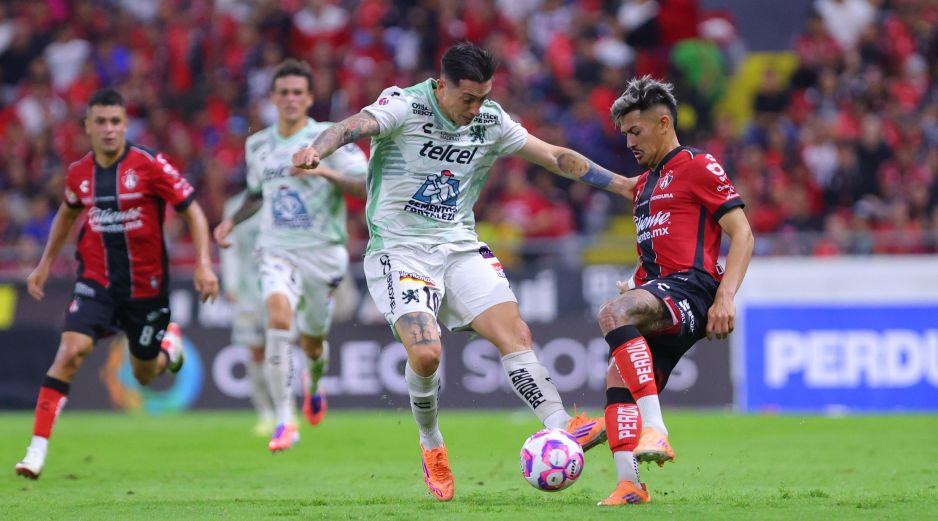 El duelo entre León y Atlas será este sábado a las 19:00 horas en el Estadio Nou Camp. IMAGO7