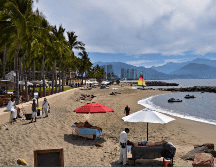 Ubicado en la costa del Pacífico mexicano, Puerto Vallarta es uno de los destinos más atractivos para vacacionar en familia, gracias a su combinación de paisajes naturales, clima cálido y una amplia oferta de actividades para todas las edades. CANVA