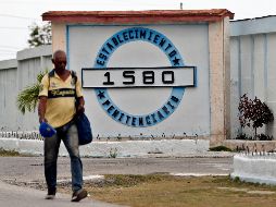 La isla libera a presos políticos en medio de apagones, escasez y reclamos por represión. EFE/ E. Mastrascusa