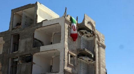 La operación Furia Épica contra Irán lleva ya un mes y mucha incertidumbre. EFE/A. Taherkenareh