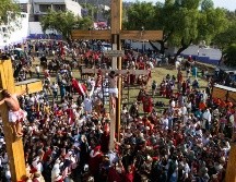 El recorrido se realiza por los ocho barrios originarios de Iztapalapa y termina con la crucifixión de Jesús. T. Pérez