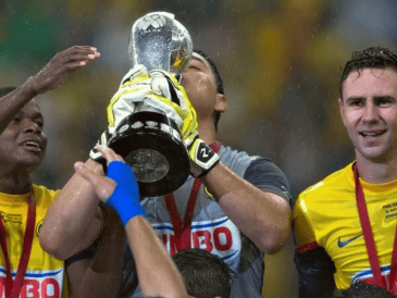 Moisés Muñoz es recordado como uno de los porteros más determinantes de su generación, con una carrera marcada por títulos de Liga MX y Concachampions con el Club América. IMAGO7/A. Cuevas