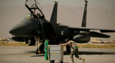 Avión de combate F-15E Strike Eagle de la Fuerza Aérea de Estados Unidos. Irán asegura haber derribado un caza de este modelo. AP/M. Alleruzzo
