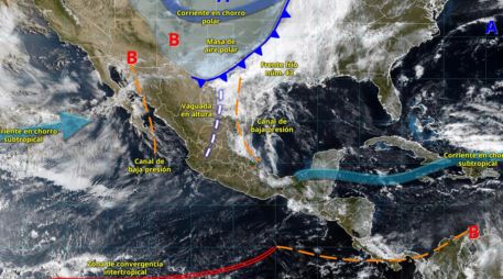 El frente frío número 43, en combinación con una masa de aire polar, una vaguada en altura y condiciones de inestabilidad atmosférica, generará un escenario de tiempo severo en amplias regiones del país durante los próximos días. ESPECIAL/ SMN.