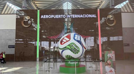 El AIFA ya recibió la Copa del Mundo el pasado marzo. SUN/A. Contreras