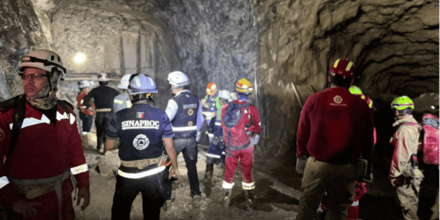 Tras 255 horas ininterrumpidas, contin&uacute;an trabajos para localizar a tres mineros en Sinaloa
