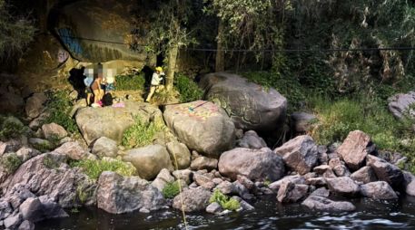 Paramédicos de Jefatura Prehospitalaria verificaron el estado de salud de las y los atendidos, informando sanos y sin lesiones. ESPECIAL