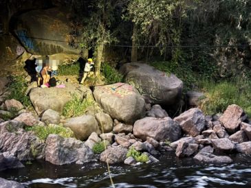 Paramédicos de Jefatura Prehospitalaria verificaron el estado de salud de las y los atendidos, informando sanos y sin lesiones. ESPECIAL