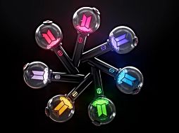 Se espera que el Army Bomb se venda en los conciertos como parte de la mercancía oficial del tour, aunque su disponibilidad no está garantizada, ya que suele ser uno de los artículos más solicitados por los asistentes y puede agotarse en pocas horas. YOUTUBE/BANGTANTV