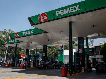 El Gobierno de México implementó estímulos fiscales para la Semana de Pascua a fin de mantener por debajo de los 24 pesos el precio de la gasolina Magna y en 28.5 el costo por litro del diésel. EFE/ ARCHIVO.
