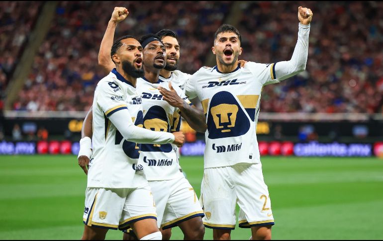 El Rebaño mantiene su invicto en el Akron y alargó la racha sin triunfos de los universitarios en Guadalajara. EL INFORMADOR/ J. ACOSTA.