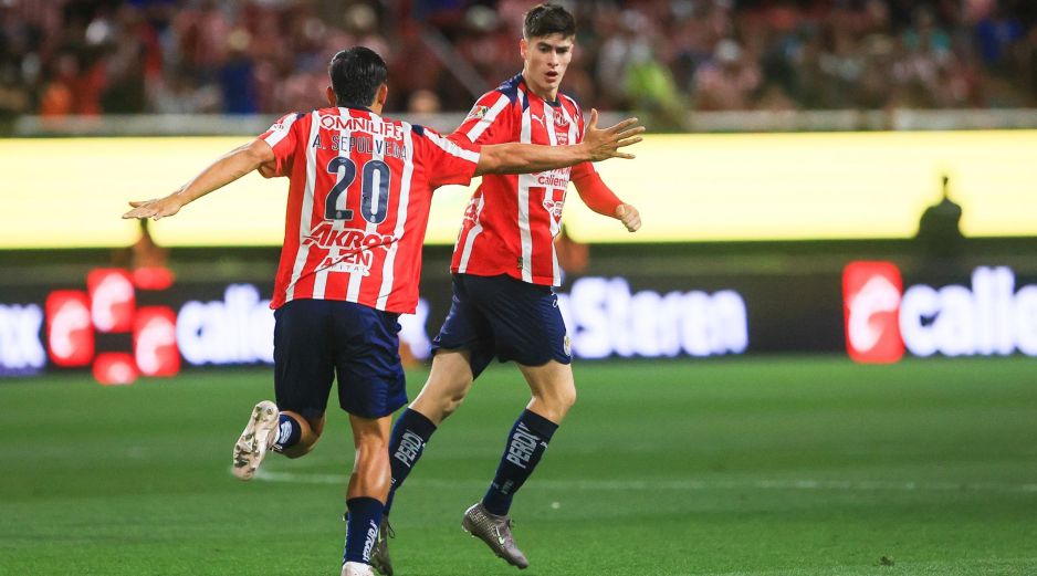 Chivas se mantiene como líder con 31 puntos, seguido por Cruz Azul con 27 y Toluca con 26 unidades. EL INFORMADOR/ J. ACOSTA.