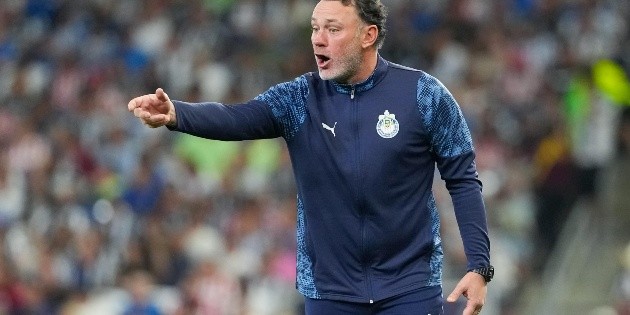 Liga MX: Milito descarta pretextos en Chivas ante posibles convocatorias