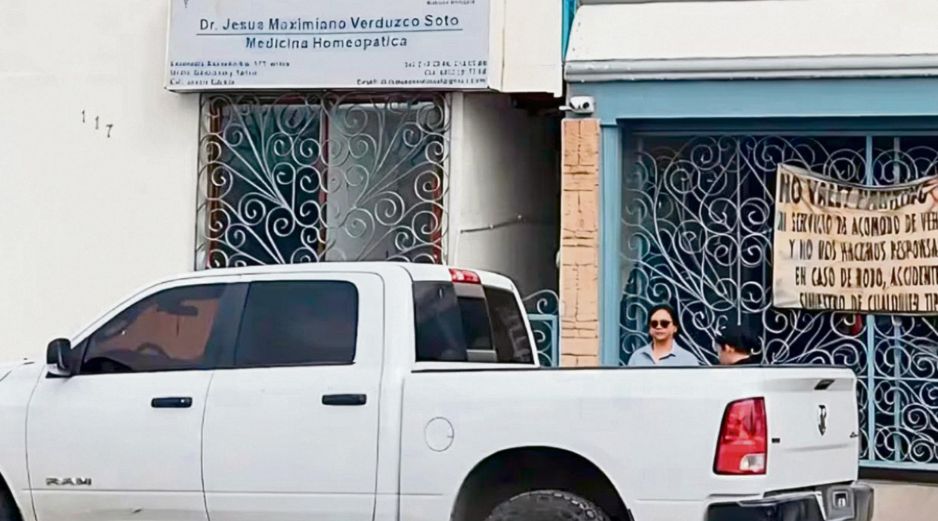 Autoridades aseguraron medicamentos y soluciones inyectables que se encontraban en un consultorio en Hermosillo, Sonora. ESPECIAL