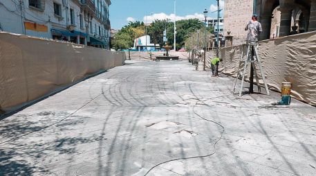 La explanada es uno de los principales focos de atención de las obras. ESPECIAL