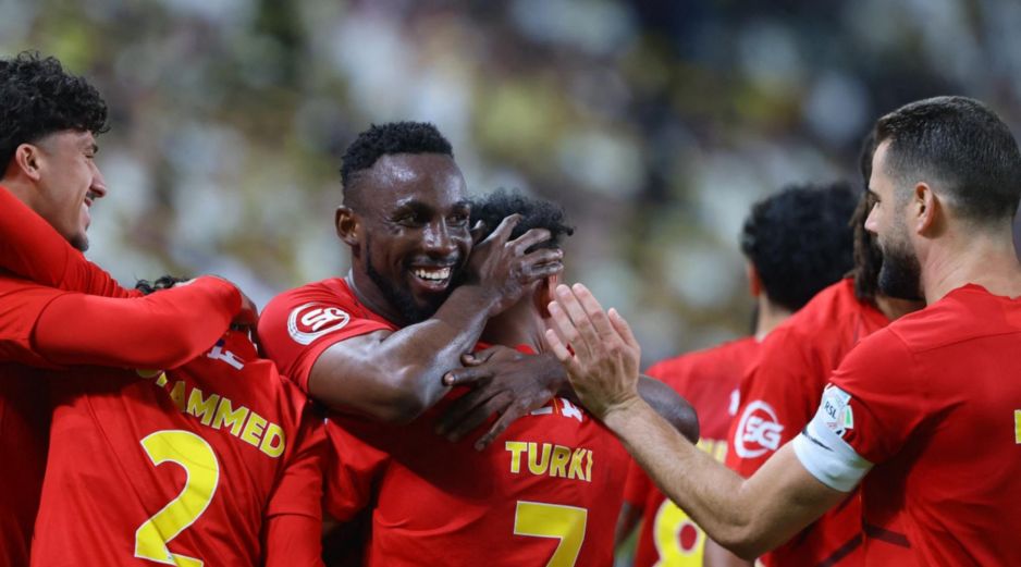 Hoy en día, Julián Quiñones es una pieza clave del Al Qadisiya, en el futbol de Arabia Saudita. AFP / ARCHIVO