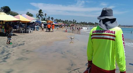 La Unidad Estatal de Protección Civil y Bomberos de Jalisco (UEPCBJ) informó sobre la llegada de más de 712 mil visitantes a playas, centros recreativos y eventos religiosos. CORTESÍA