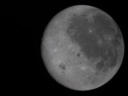 Las hijas y la familia se encontraban en la galería del Control de la Misión en Houston cuando se realizó el homenaje. EFE/NASA