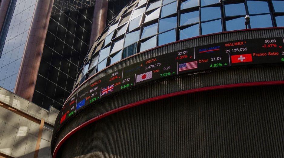 Con el movimiento de este lunes 06 de abril del 2026, el rendimiento del IPC en lo que va del año se ubicó en +7.27 por ciento. EFE/ARCHIVO