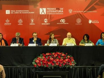 El galardón está dotado con 150 mil dólares estadounidenses y será entregado durante la inauguración de la edición 40 de la FIL Guadalajara. EL INFORMADOR/ ARCHIVO.