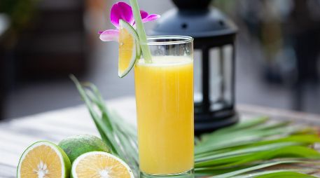 Los jugos son una excelente opción para depurar tu organismo. ESPECIAL/PIXABAY