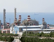 Instalaciones petroquímicas en Asaluyeh, junto al yacimiento South Pars, fueron alcanzadas por un ataque aéreo reportado por medios iraníes. EFE