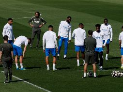 Jugadores del Real Madrid durante el entrenamiento en Valdebebas para preparar el partido de ida de cuartos de final de la Liga de Campeones frente al Bayern Múnich en el estadio Santiago Bernabéu. EFE/ J. Guillén