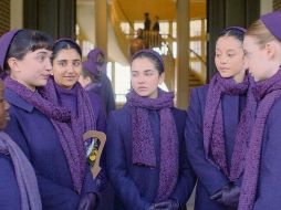 Escena de “The Testaments”, proyecto que reúne a talento emergente como Rowan Blanchard, Chase Infiniti y Lucy Halliday. ESPECIAL