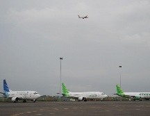 El mal clima causó estragos en el aeropuerto  Soekarno-Hatta. AFP/Archivo